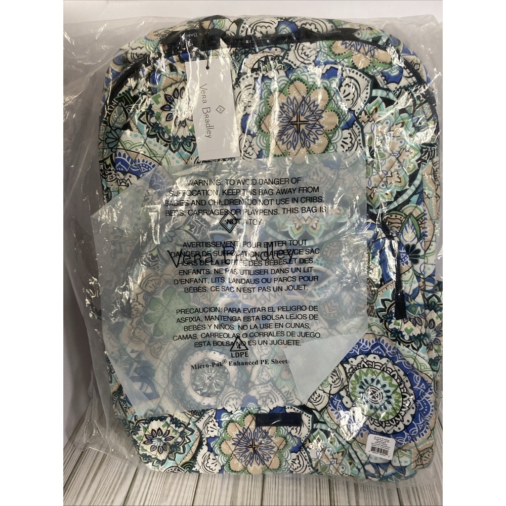 Vera Bradley Essential Large Backpack Laptop Pocket NWT Sketched Medallion - Picture 3 of 7